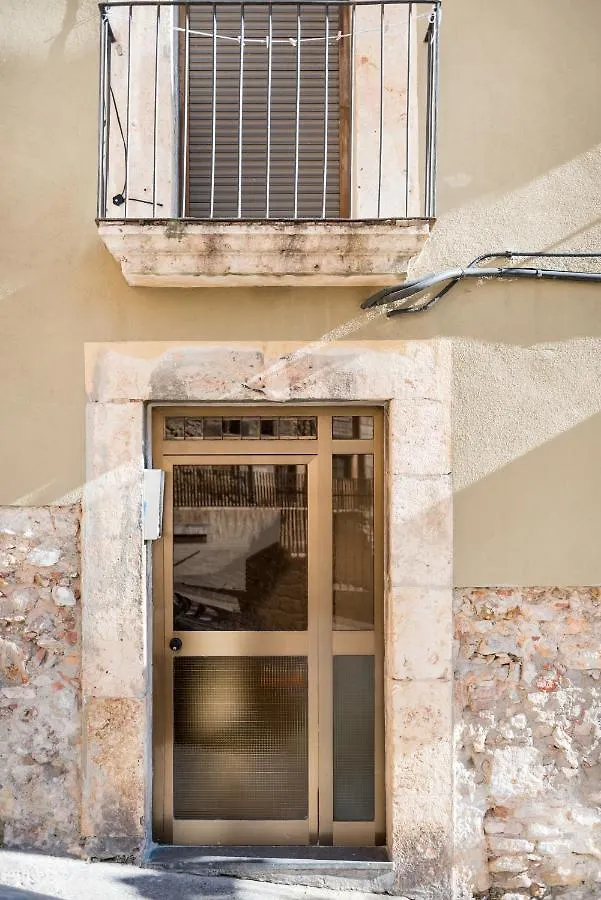 Unik Vacation Circus Apartment Tarragona